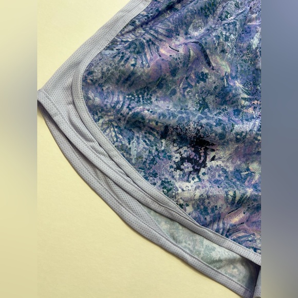 Nike Women's Summer Print Tempo Shorts in Purple Size:XL NWT - Picture 6 of 14